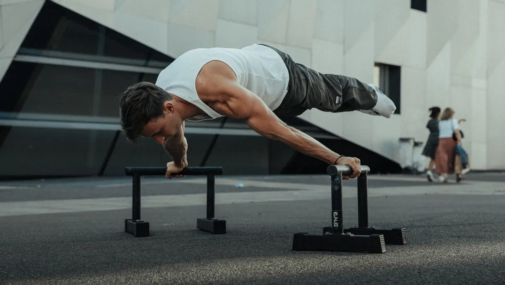 Aller Plus Loin dans le Calisthenics Workout : Progressions et Objectifs