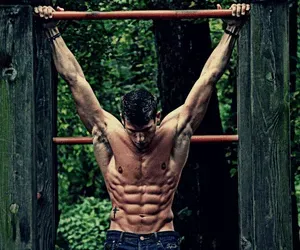 Calisthenics et Musculation : Les Fondamentaux Expliqués
