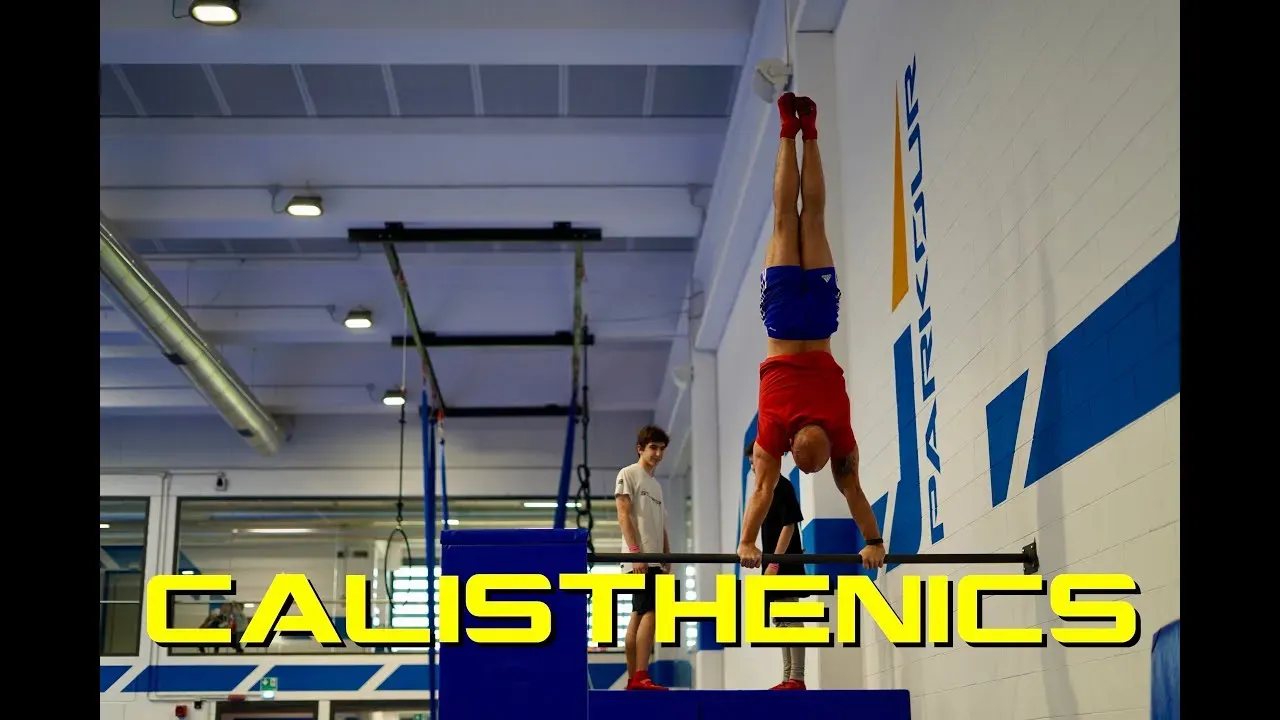 Comment Développer la Force pour le Zéro Gravity Calisthenics