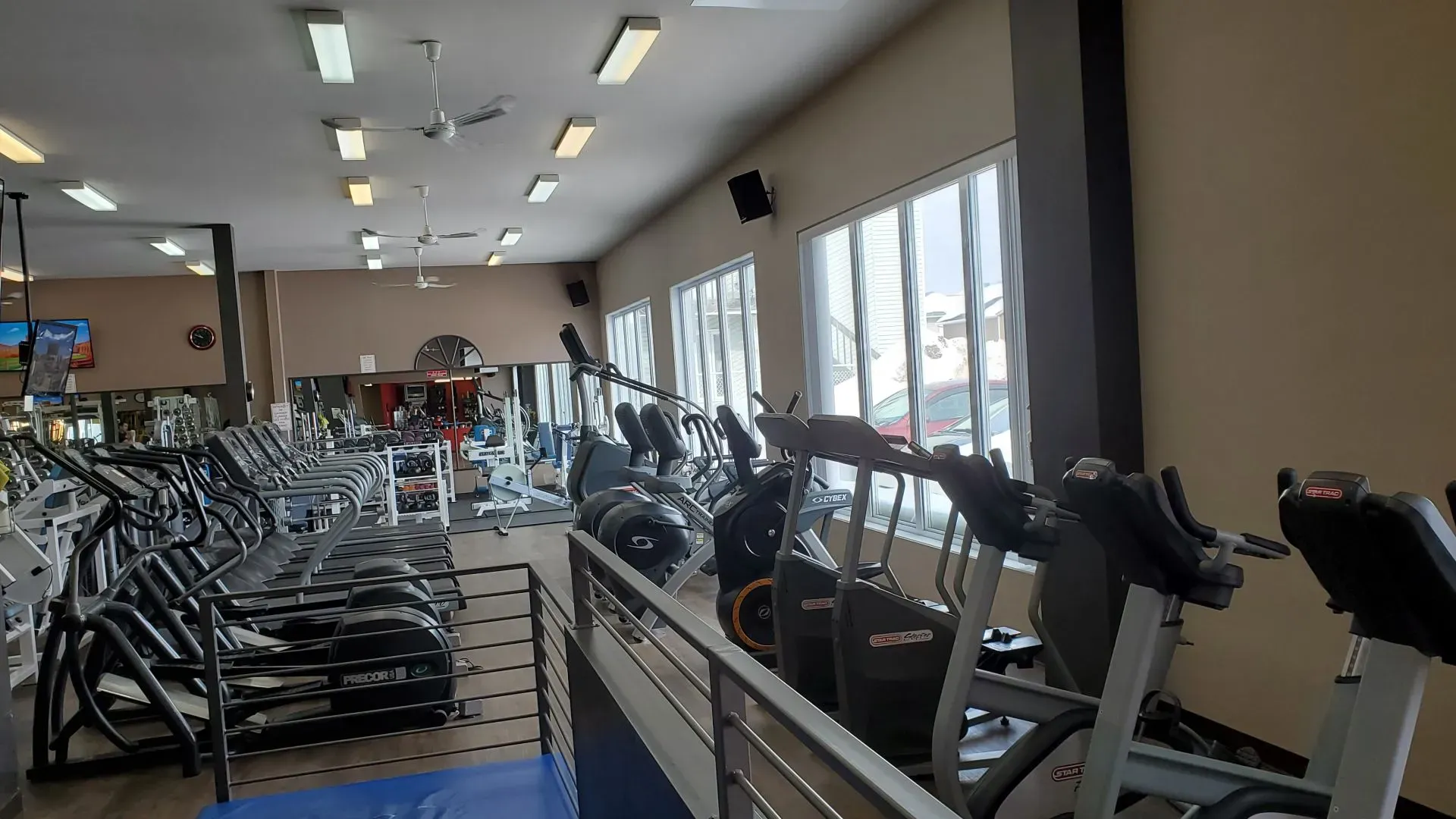 Découvrir Gym Énergie Dolbeau : Bien Plus Qu'une Salle de Sport