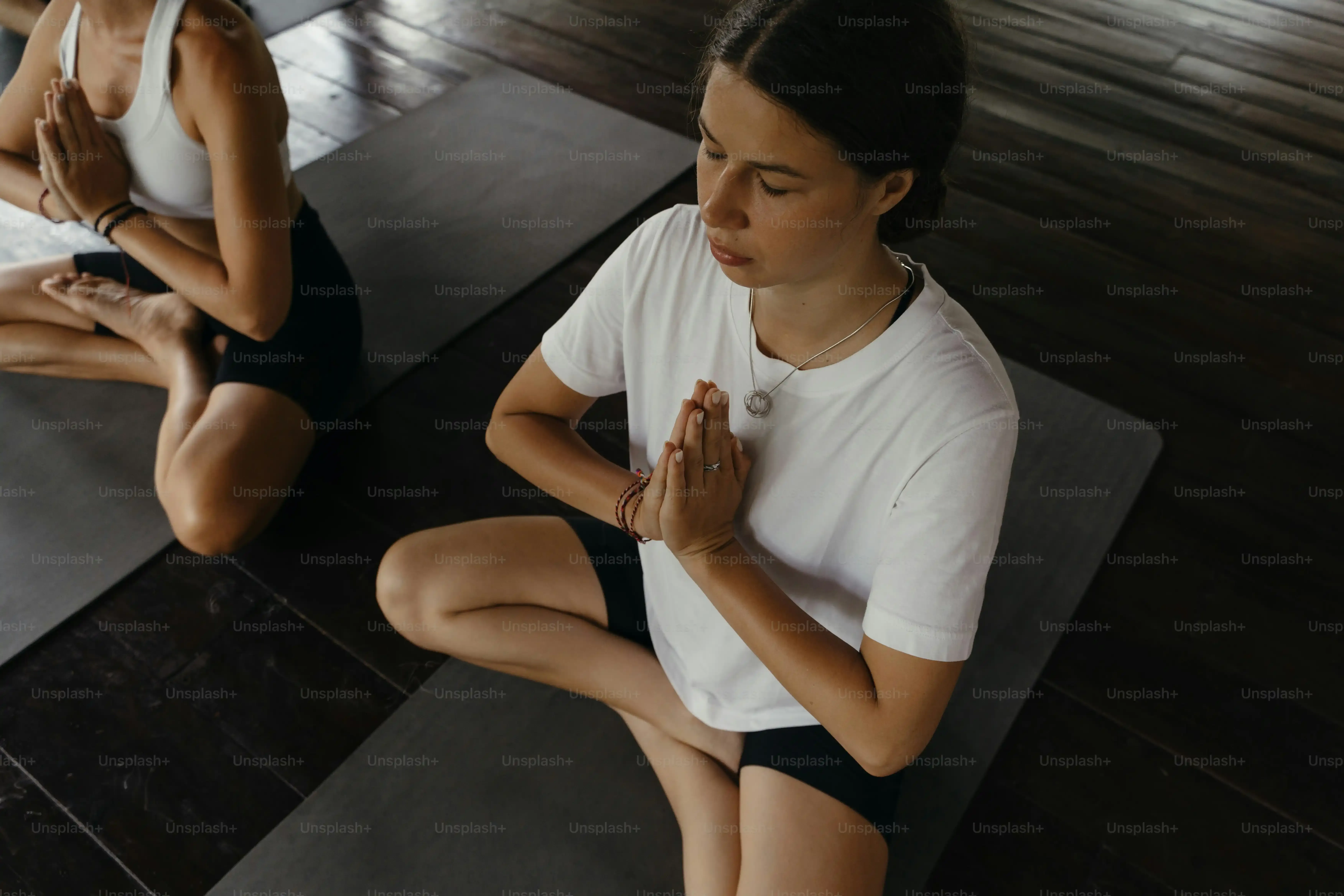 Intégrer le yoga calisthenics training dans votre routine