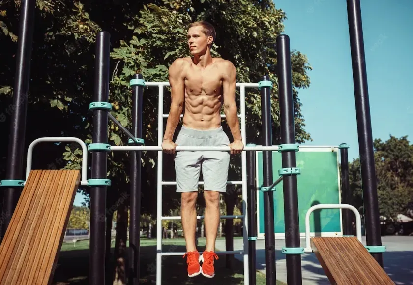Pourquoi faire du calisthenics : les raisons évidentes et cachées.