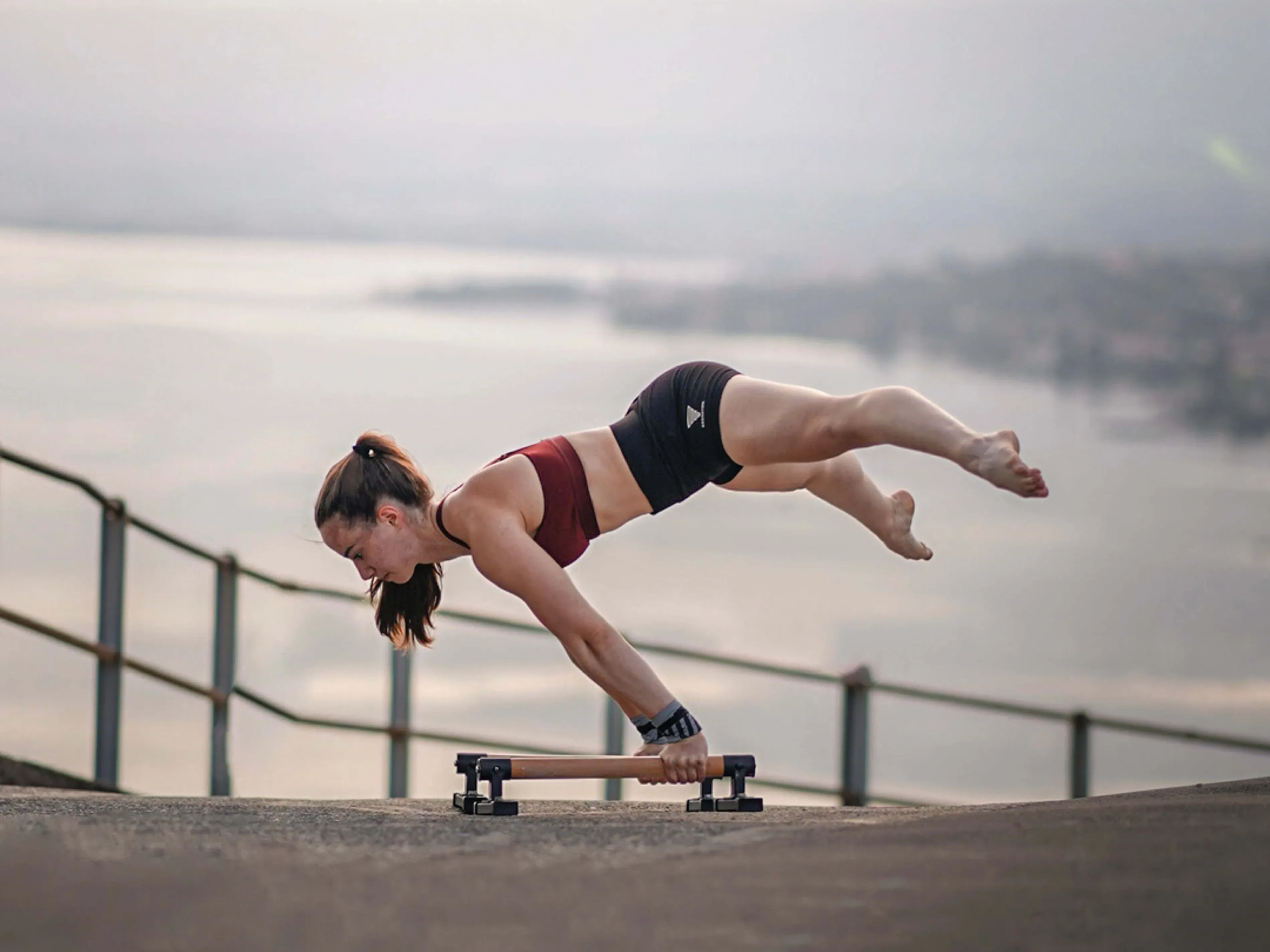 S'entraîner comme une calisthenics girl : méthodes et progression